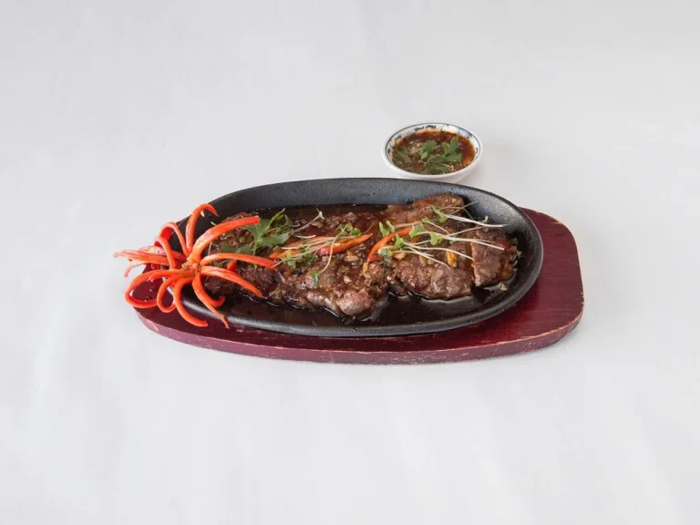 Tumnan Thai crying tiger 768x576